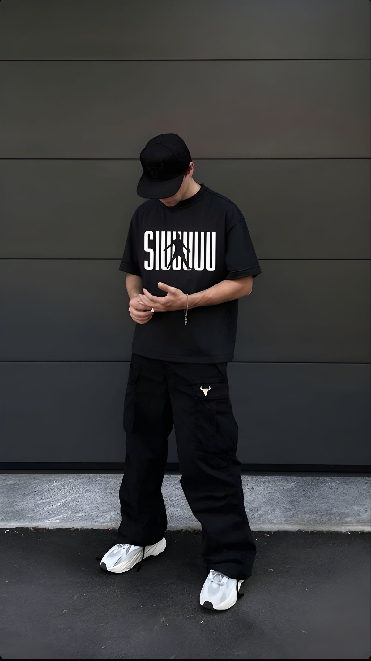The GOAT Silhouette Oversize Tee